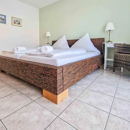 Kronberg Apartment *